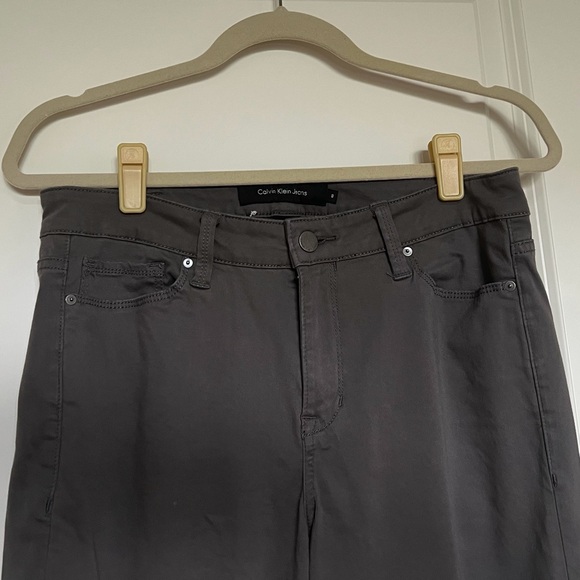 Calvin Klein Midrise Stretch Skinny Jeans SZ 8 Gray - Picture 3 of 4